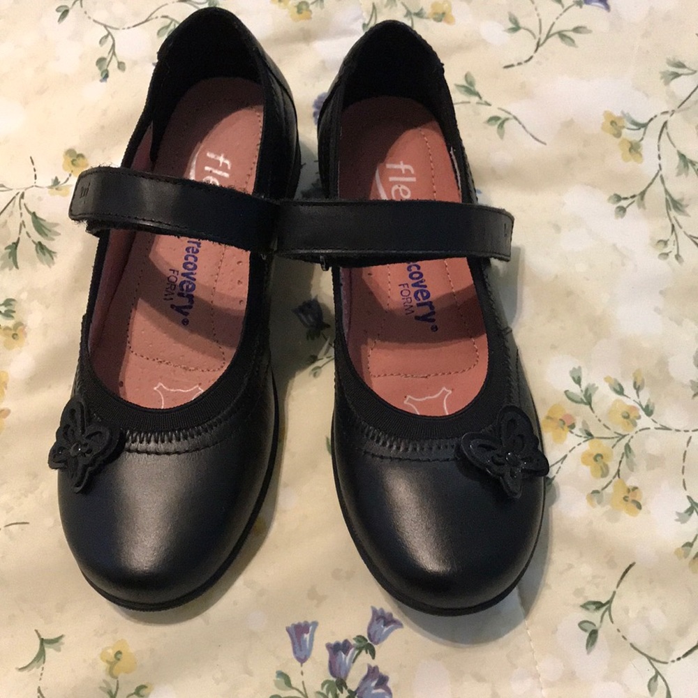 Girls Leather shoes